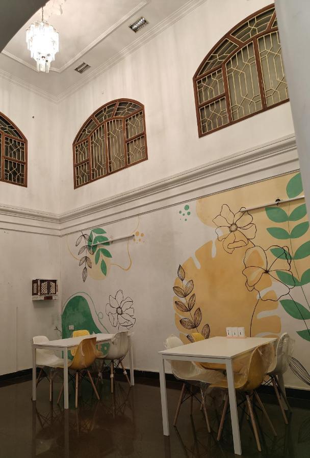 Unpack Hostel Пондичерри Экстерьер фото