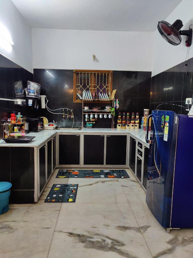 Unpack Hostel Пондичерри Экстерьер фото