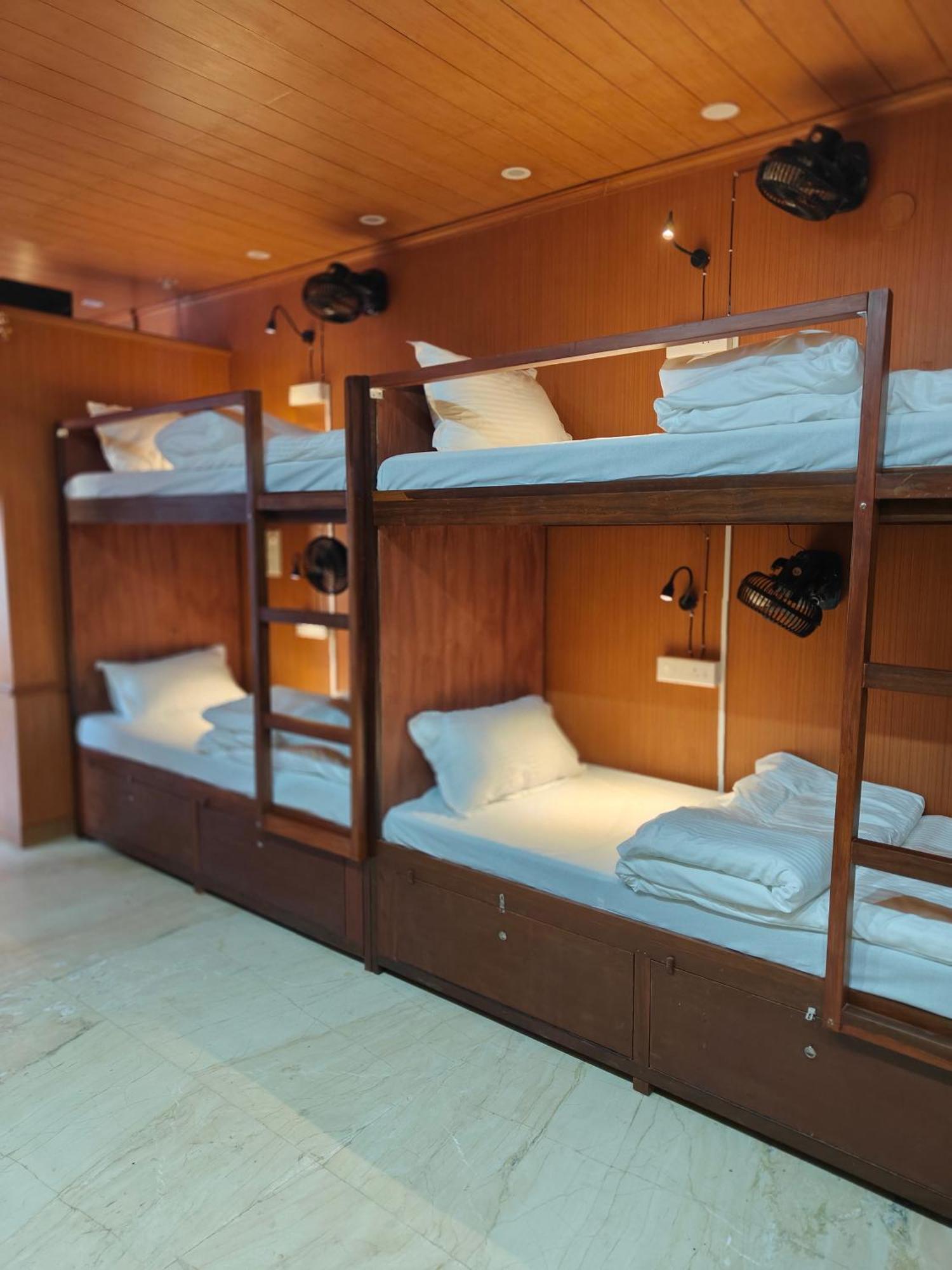 Unpack Hostel Пондичерри Экстерьер фото